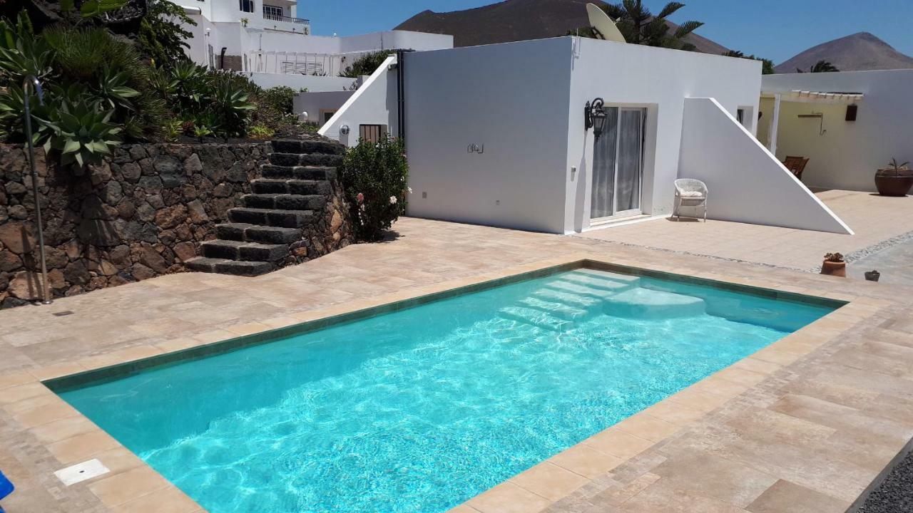 Villa Essence - A Unique Detached Villa With A-C, Heated Private Pool, Hottub, Gardens, Patios And Stunning Views! Tias Bagian luar foto